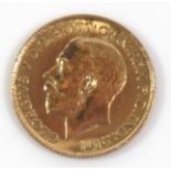 AN EARLY 20TH CENTURY 22CT GOLD FULL SOVEREIGN COIN, DATED 1913 Bearing portrait of King George V