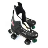 BAUER, TURBO ROLLER SKATES With white tongue and matt black finish (size 39).