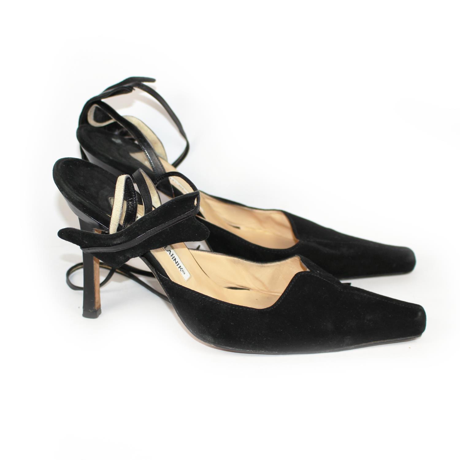 MANOLO BLAHNIK, BLACK SUEDE HEELS With a leather strap and suede ankle support (size 39½). (square - Image 3 of 5