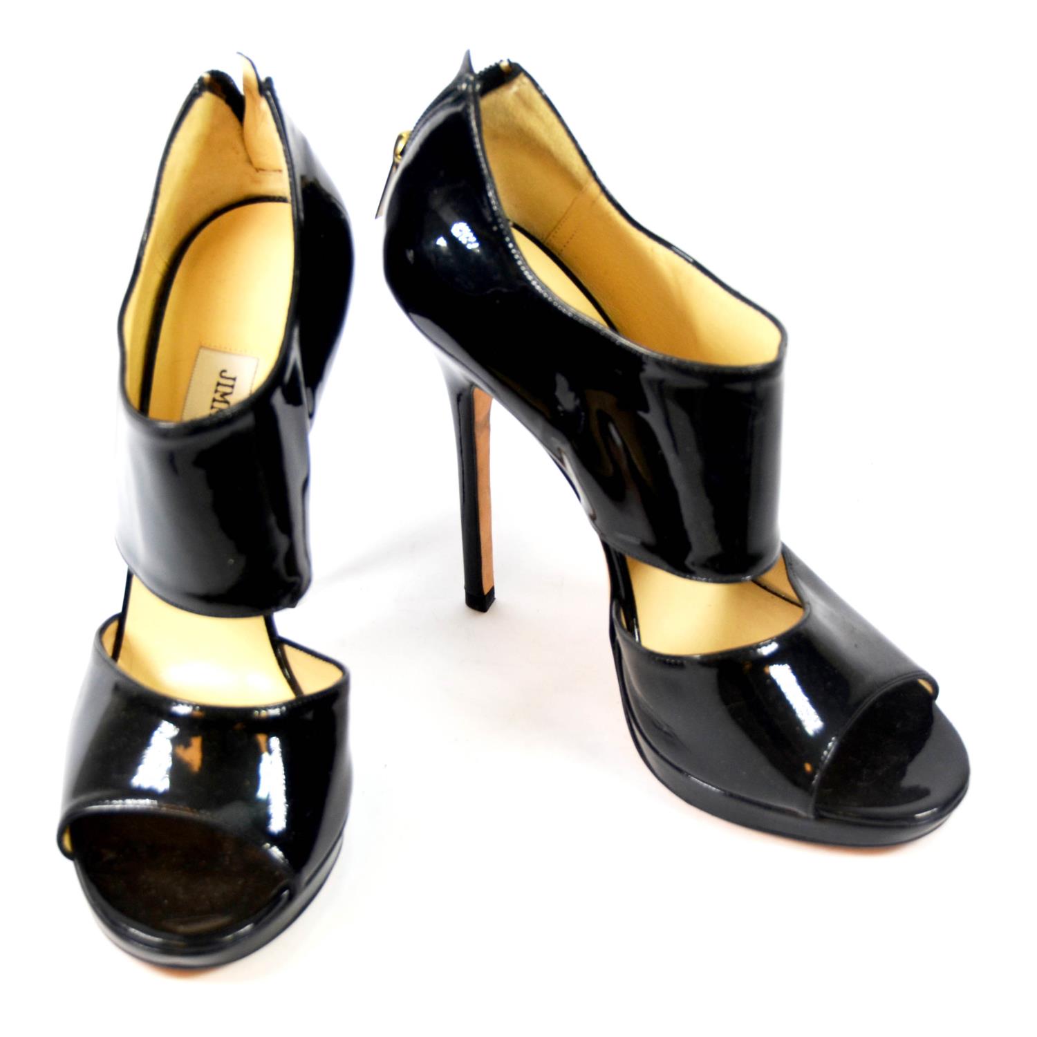 JIMMY CHOO, BLACK PATENT LEATHER SANDALS With open toe, back zip, foot and ankle support (size