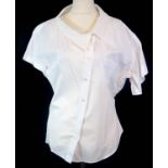 VIKTOR ROLF, WHITE COTTON SHIRT With t-shirt sleeves, U neckline, one front pocket (size 42) A