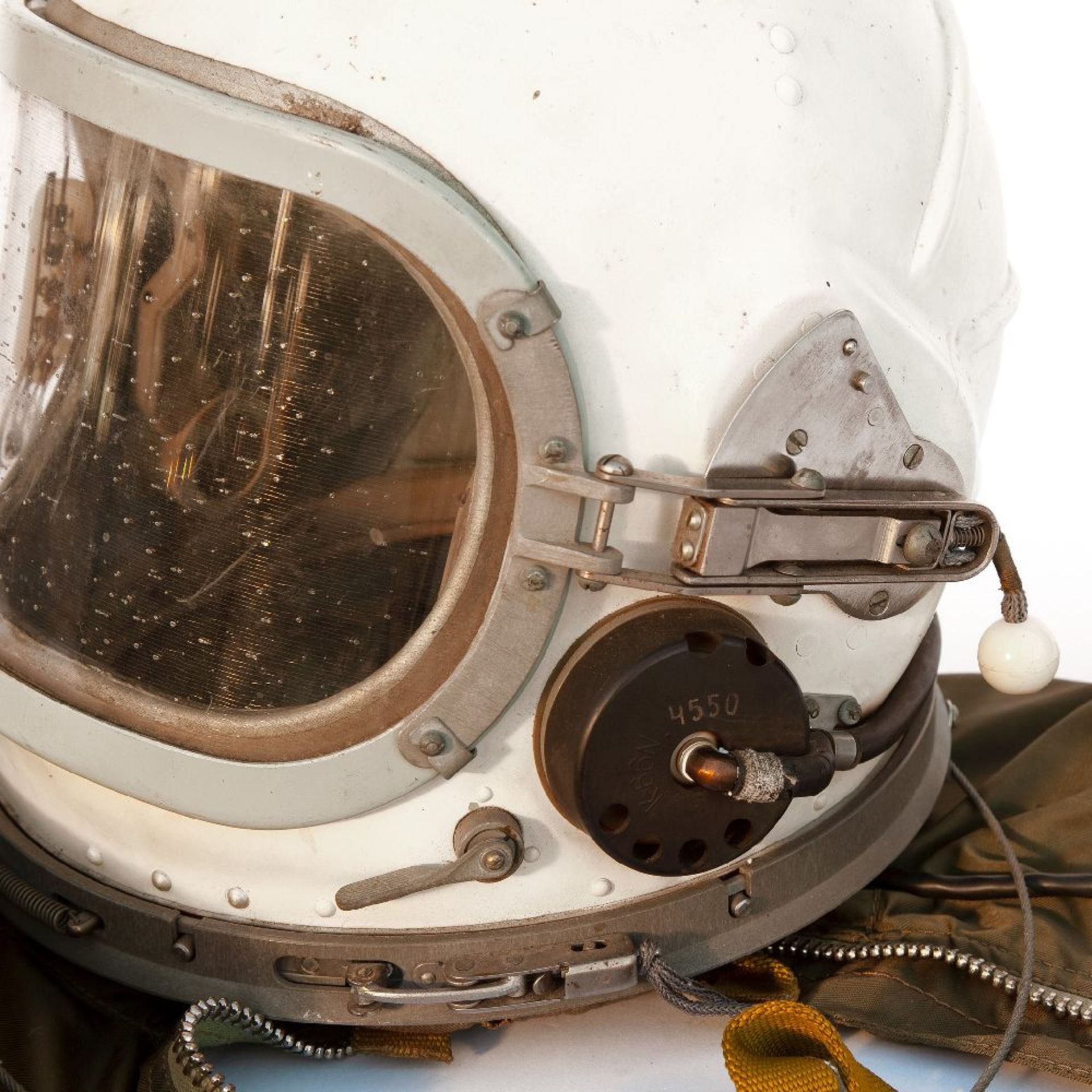 A COLD WAR SOVIET MIG 25 PILOT'S HELMET,c.1960-65, constructed for high altitude flight, also used - Image 4 of 5