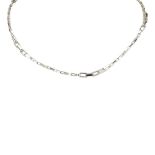 A Gucci silver chain necklace, featuring a silver chain and lobster claw closure