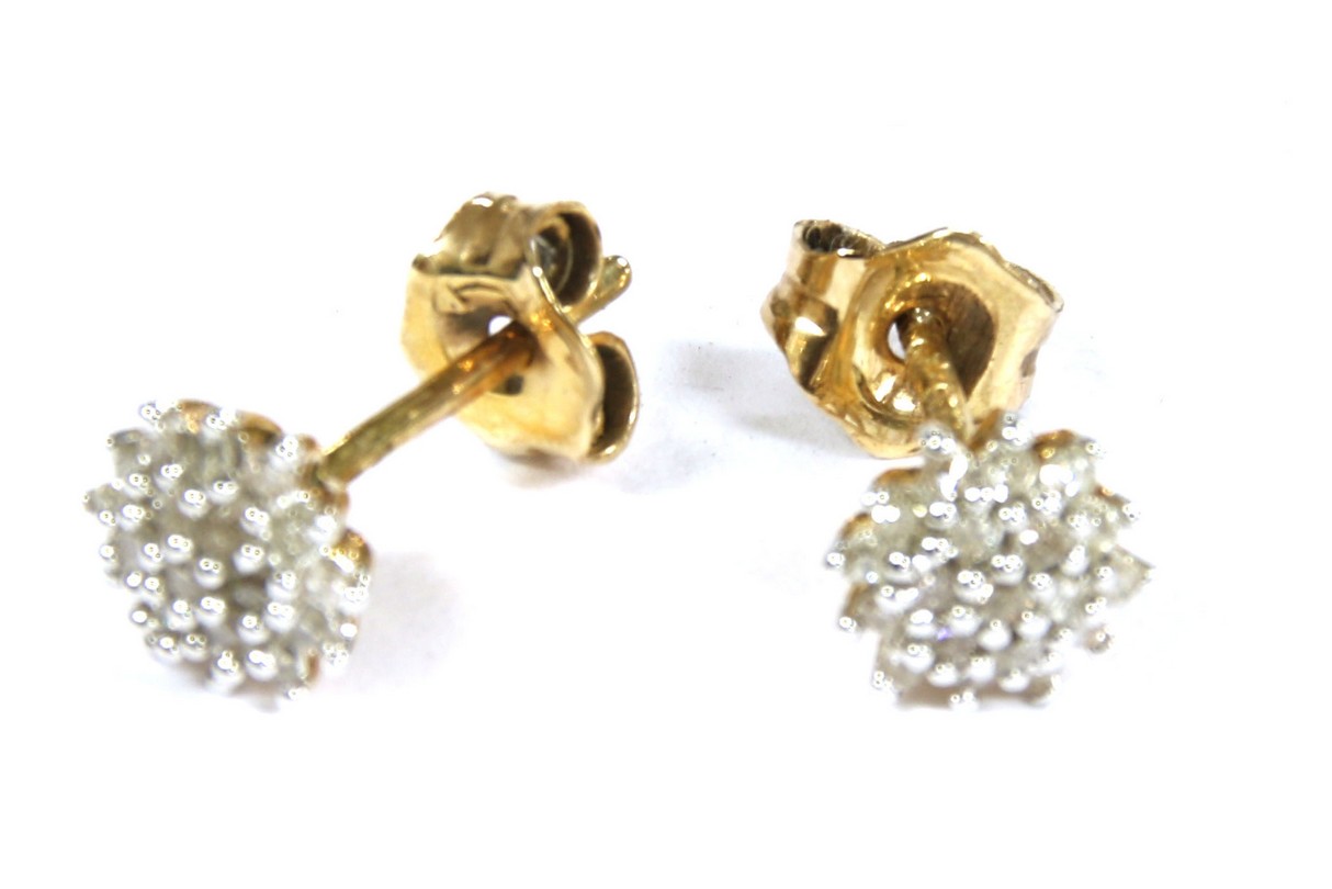 A pair of gold diamond cluster stud earrings, 0.98g