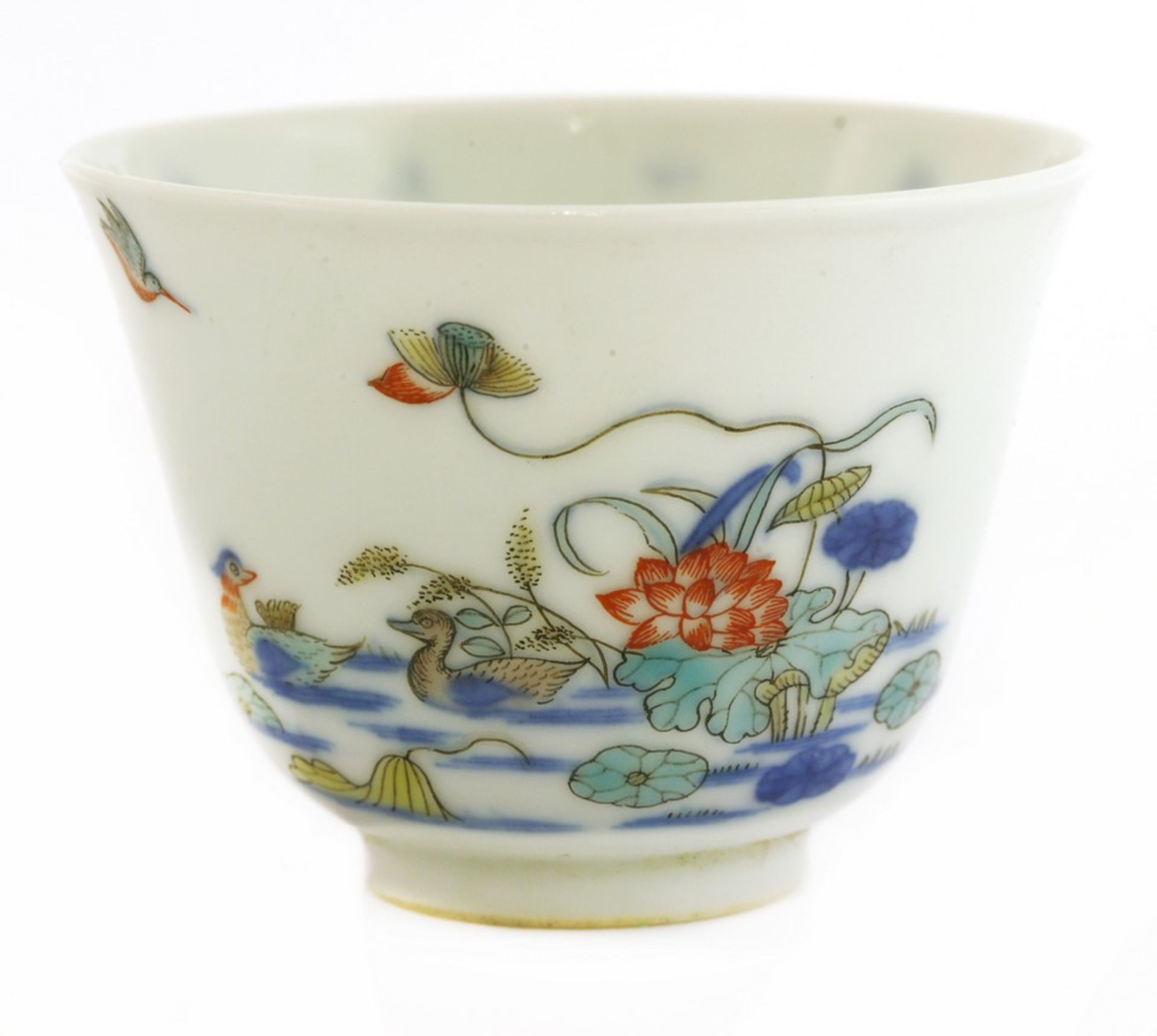 A Chinese wucai wine cup