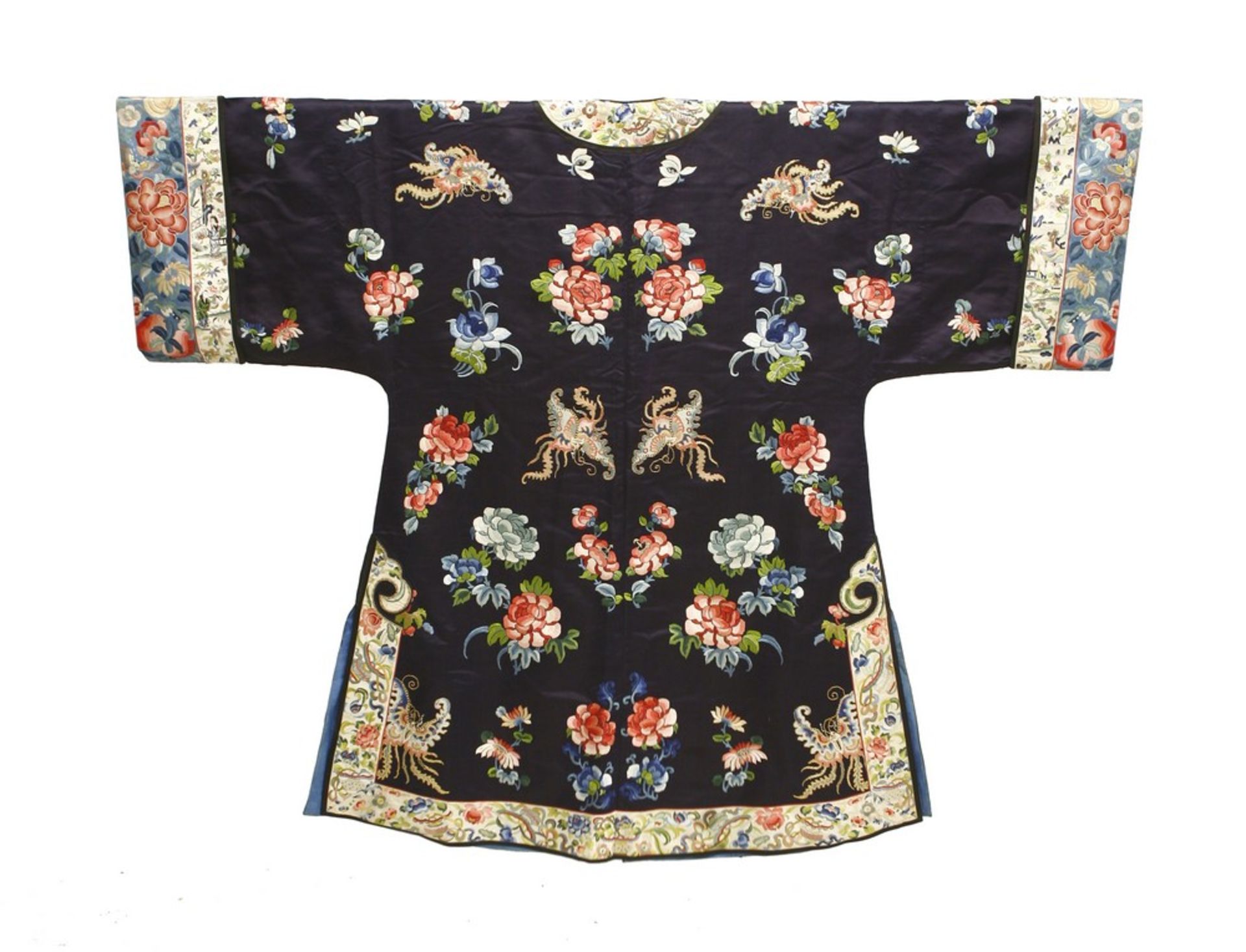A Chinese embroidered robe - Image 2 of 2