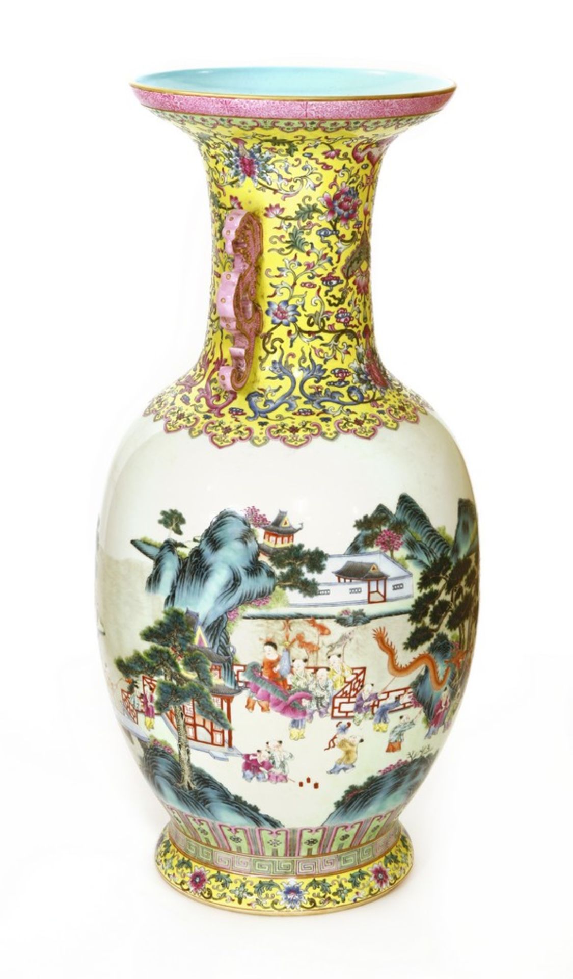 A large Chinese famille rose vase - Image 2 of 4