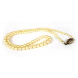 A single row graduated cultured pearl necklace,