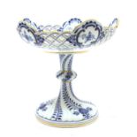 A Meissen blue and white 'onion' pattern tazza,