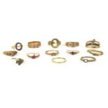 A quantity of ring mounts,