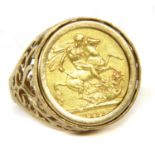 A 9ct gold sovereign ring,