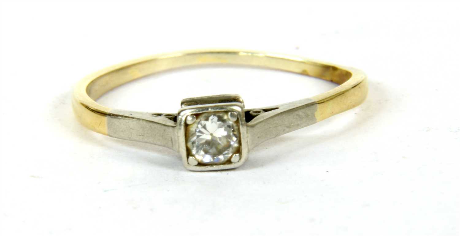 A single stone diamond ring,