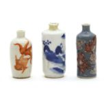 A Chinese porcelain snuff bottle