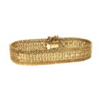 A 9ct gold bracelet,