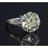 A single stone diamond ring,