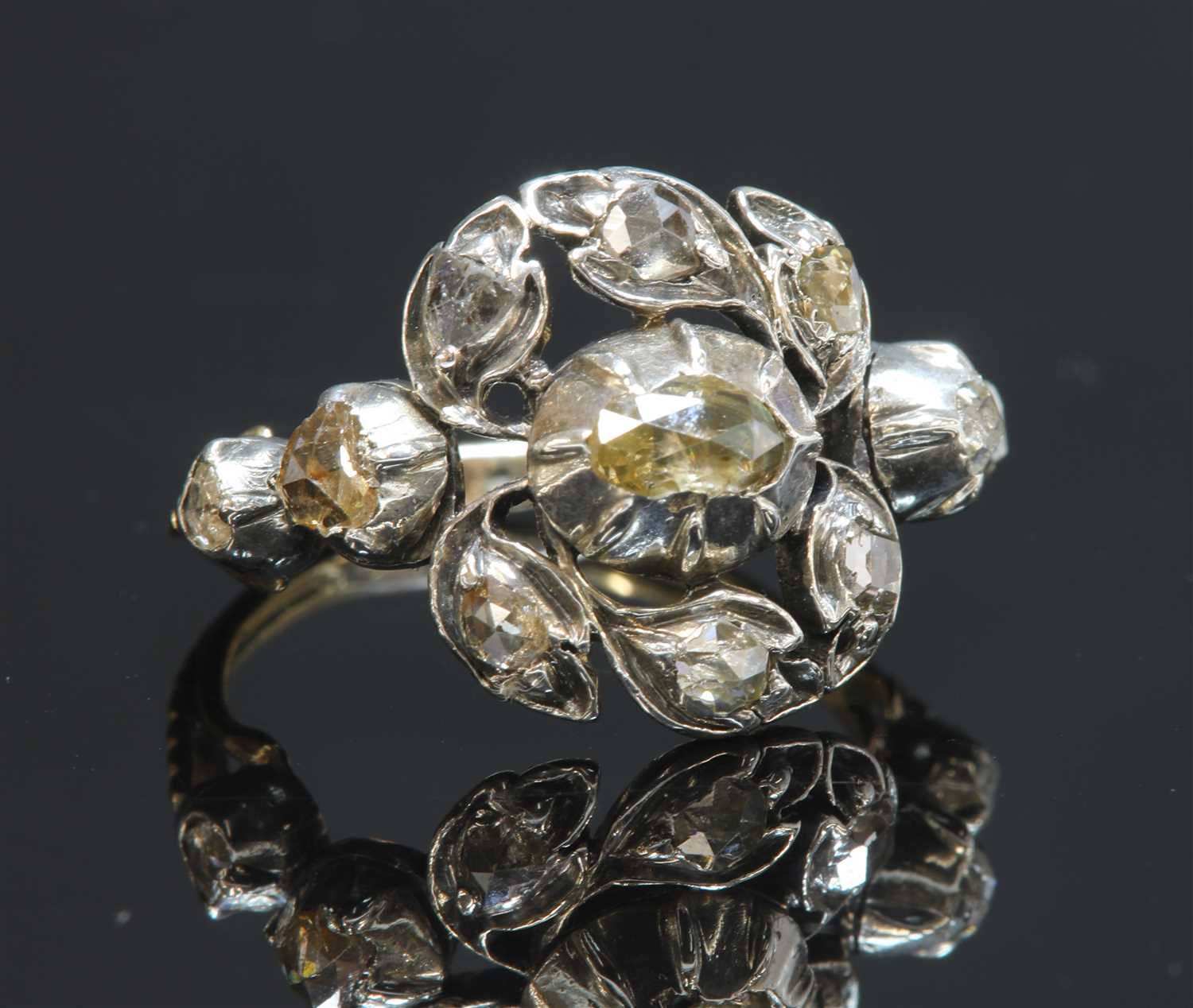 A late Georgian giardinetti silver and gold ring,