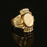 A gentlemen's Continental gold signet ring,