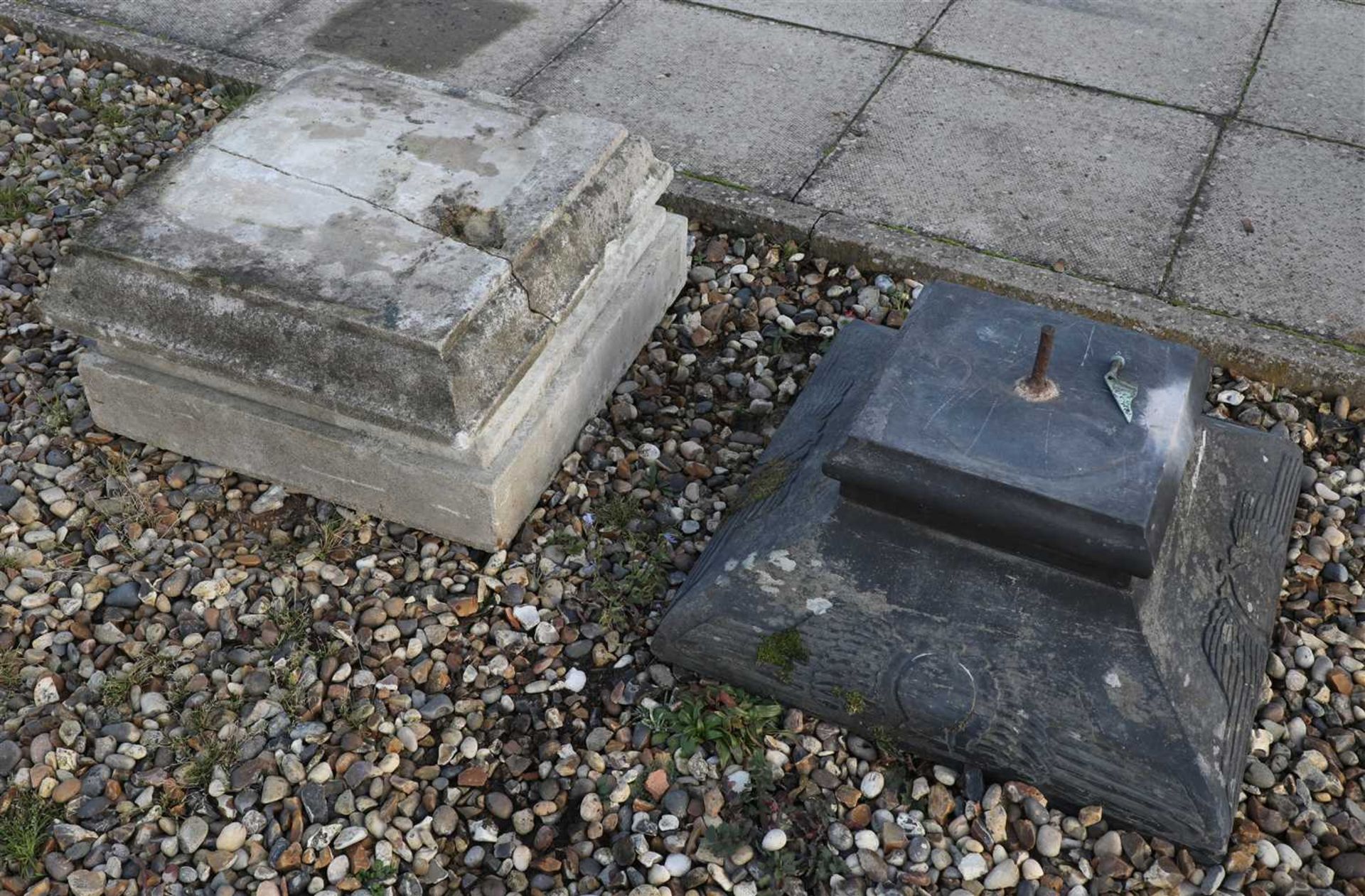 A rare circular slate sundial by Richard Melvin, - Image 5 of 5