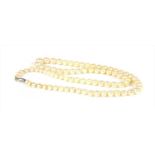 A single stone graduated cultured pearl necklace,