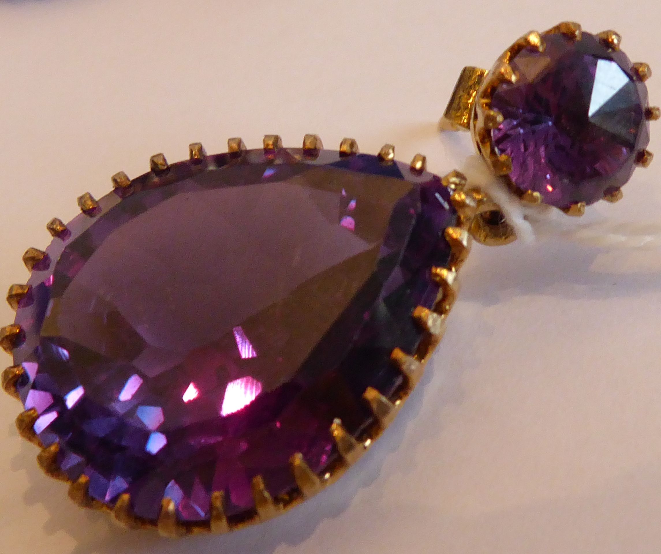 A pair of yellow metal drop earrings set with large pear-shaped hand-cut amethysts - Image 7 of 11