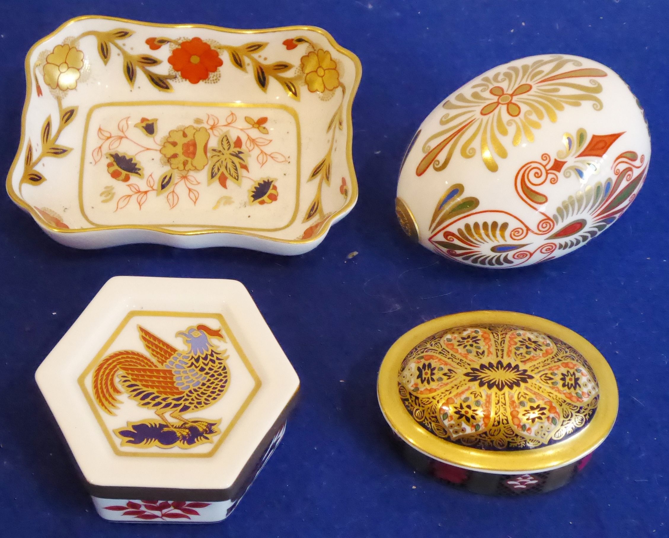 A Royal Crown Derby group to include a small rectangular trinket tray (9.