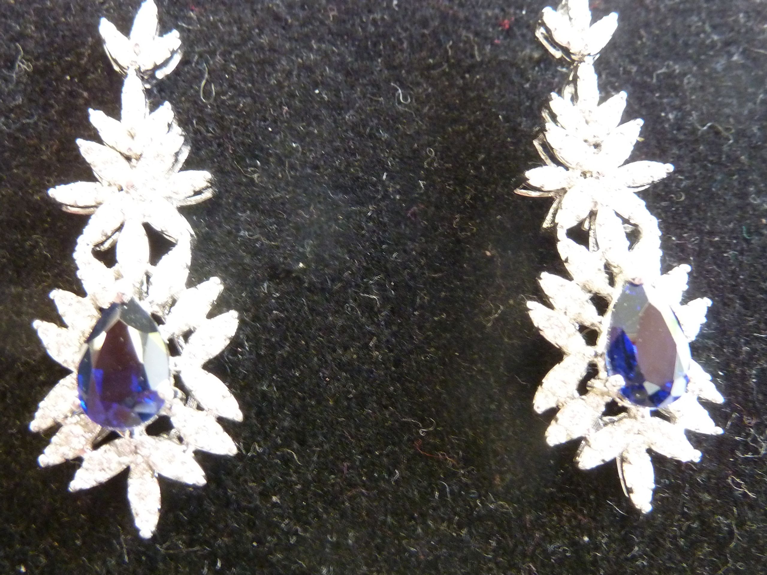 A pair of sapphire and diamond earrings (matching lot 334) - Image 6 of 7