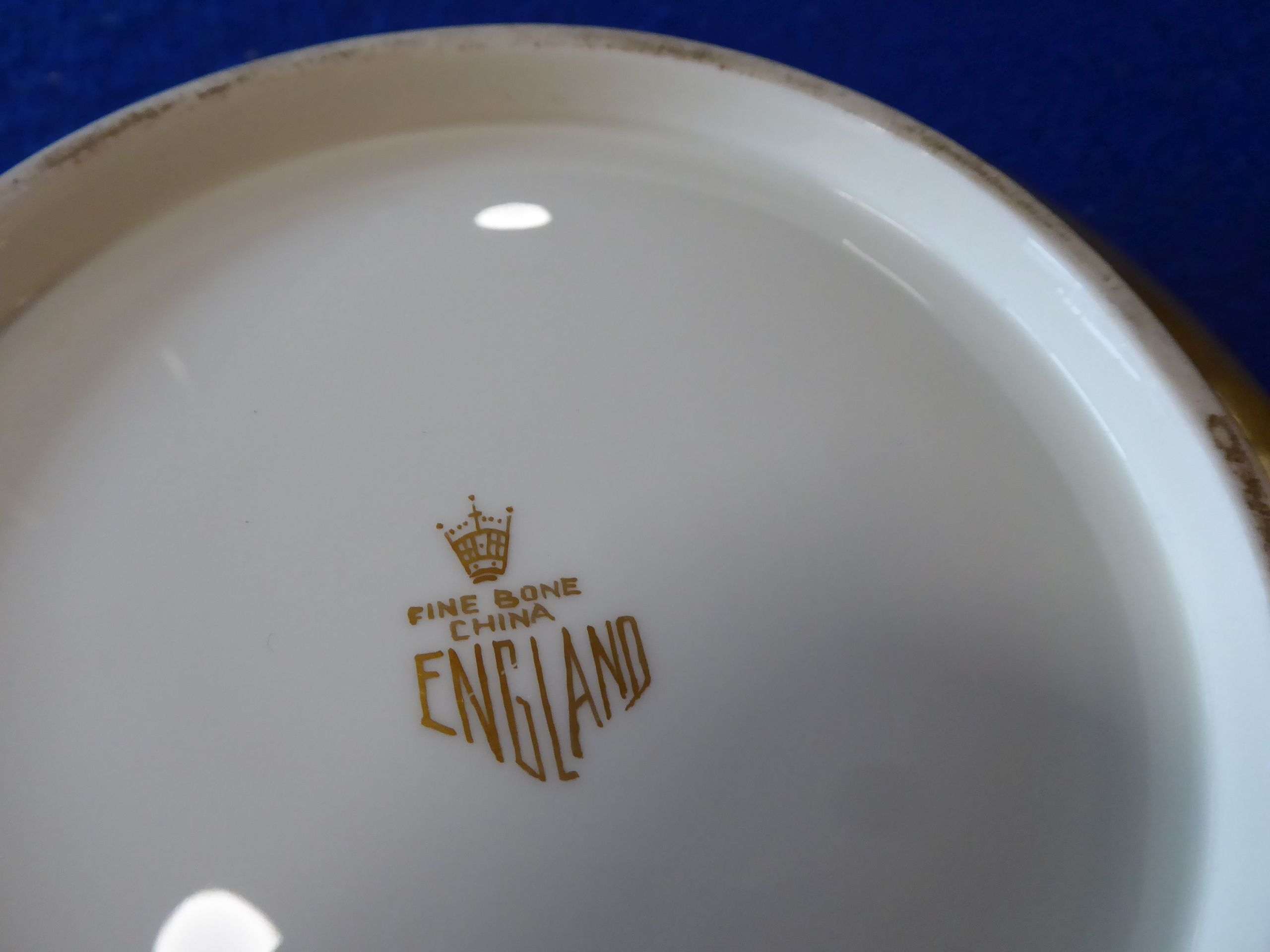 An English fine bone china part dessert service comprising three plates with shaped raised gilded - Image 5 of 5