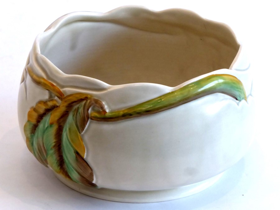 A mid-20th century Clarice Cliff Newport Pottery Company fruit bowl painted and decorated in