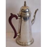 A large and heavy hallmarked silver coffee pot, approx. 958g (including handle)