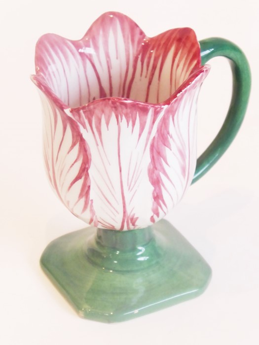 A circa 1830/40 English pottery tulip cup in the Spode style; in the form of a tulip with green