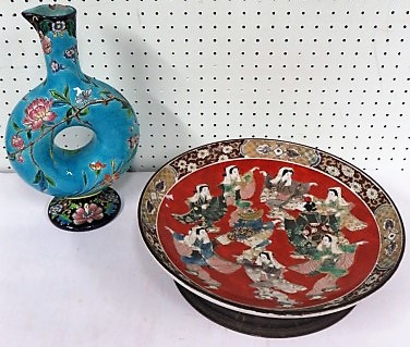 Oriental charger decorate with figures to the centre, 30cm diameter, together with an oriental