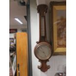 Oak aneroid barometer