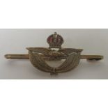 A marked 15ct gold RAF wings brooch with red enamel detail, weight (to include metal pin) 5.5g