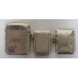 Collection of three plain silver vesta cases, each hallmarked for Birmingham, gross weight 2ozt