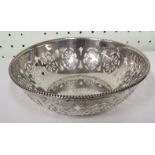 Silver bowl hallmarked for Birmingham, 1919, weight 2.2ozt