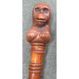 Victorian walking stick with carved finial head, in the form of a monkey, 35cm long