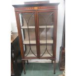 Edwardian inlaid mahogany display cabinet, 152cm x 79cm x 48cm