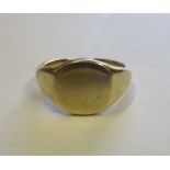 A marked 9ct gold Gentleman's signet ring, with blank panel, faded hallmarks, ring size W, weight