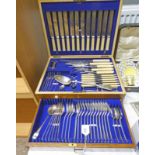 OAK CASED CANTEEN OF SILVER PLATED CUTLERY