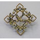 EARLY 20TH CENTURY 9CT GOLD SEED PEARL SET SWALLOW BROOCH Condition Report: Pin is a