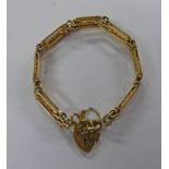 9CT GOLD GATE BRACELET 15.