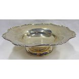 SILVER CIRCULAR FOOTED BOWL WITH DECORATIVE BORDER, BIRMINGHAM 1935, 22 CM'S,