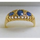 18CT GOLD SAPPHIRE & ROSE CUT DIAMOND SET RING