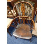 19TH CENTURY WHEELBACK WINDSOR ARMCHAIR ON TURNED SUPPORTS