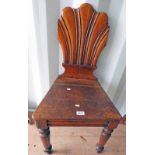19TH CENTURY OAK HALL CHAIR ON TURNED SUPPORTS