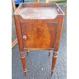 19TH CENTURY MAHOGANY TRAY TOP BEDSIDE CABINET ON TURNED SUPPORTS