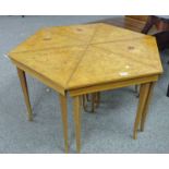 OCTAGONAL SECTIONAL TABLE OF 6 PARTS