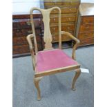 SET OF 8 EARLY 20TH CENTURY MAHOGANY DINING CHAIRS ON QUEEN ANNE SUPPORTS
