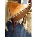 LATE 19TH CENTURY WALNUT TRIANGULAR DROP LEAF TABLE ON TURNED SUPPORTS Condition Report: