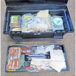 PLASTIC FISHING TACKLE BOX WITH A SELECTION OF LINES, SPINNERS,